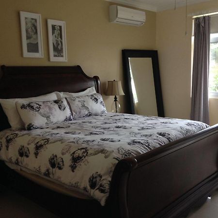 Appartement Whispering Seas Jamaica à Ocho Ríos Extérieur photo