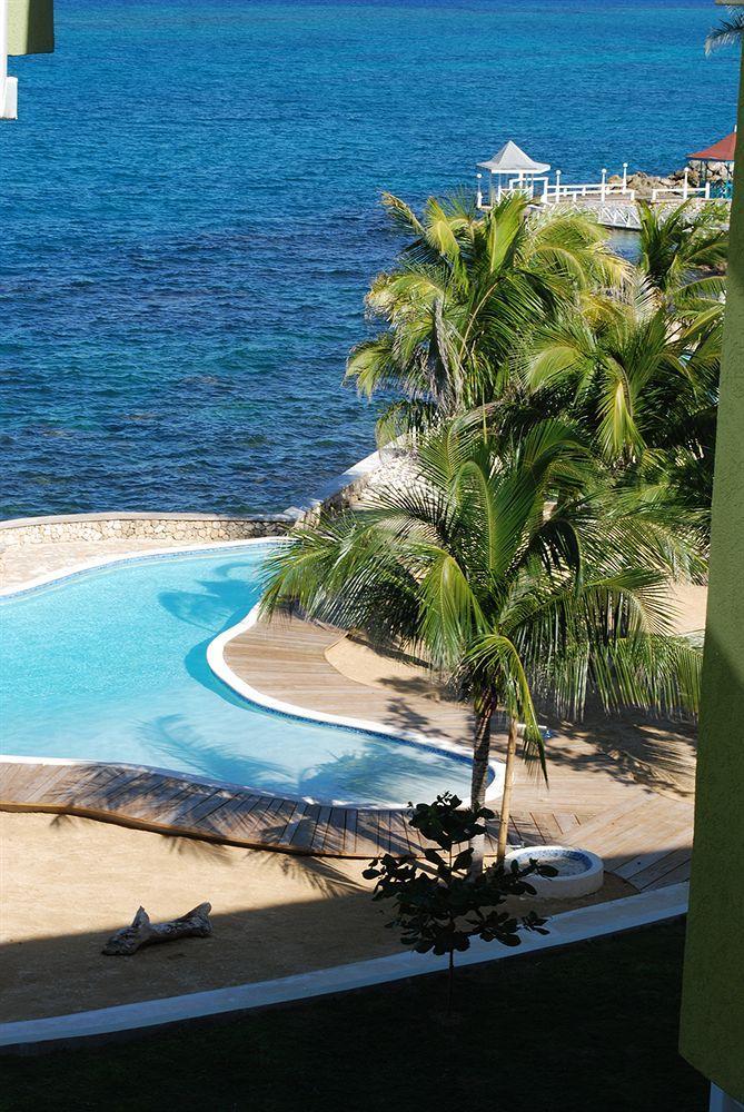 Appartement Whispering Seas Jamaica à Ocho Ríos Extérieur photo